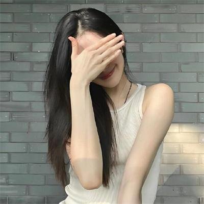 女孩爱跑步